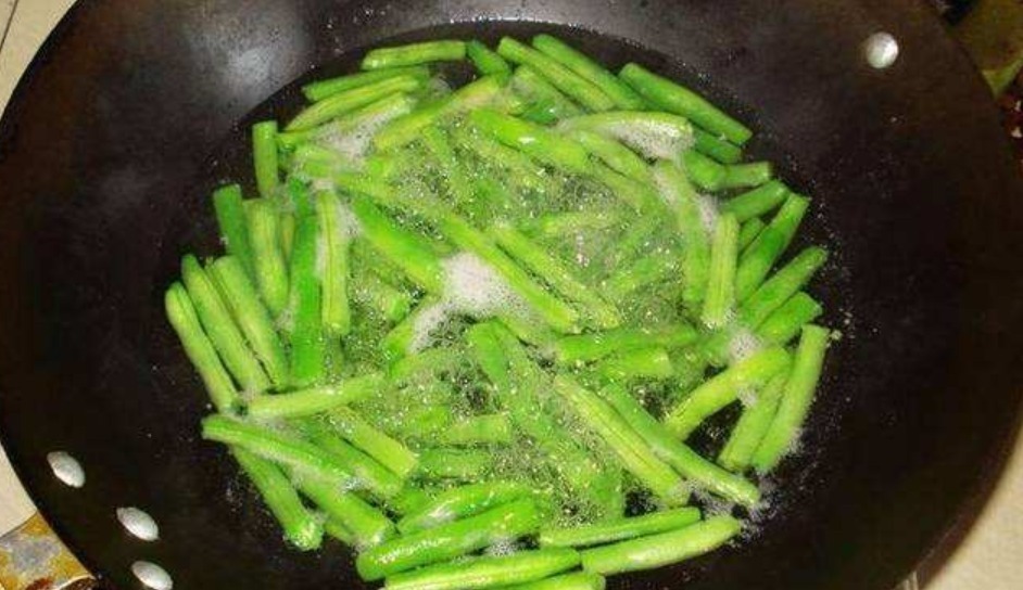 这4类食材必须要焯水,别偷懒!不要等到吃出问题了再后悔