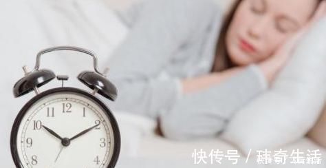 睡眠质量|熟睡时突然抖一下,伴随着“坠落感”,多半是此原因!早知早受益