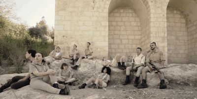 deepf一个微笑，跨越73年：Deepfake「复活」以色列立国之战老照片