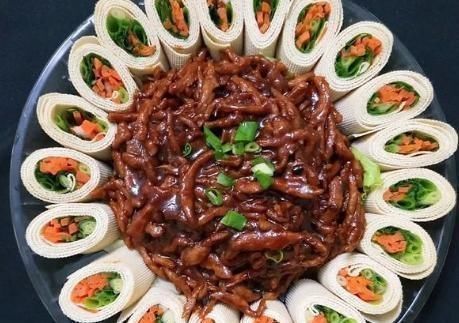 教大家一道京酱肉丝,好吃又清爽,寓意好还吉祥,年夜饭用得上