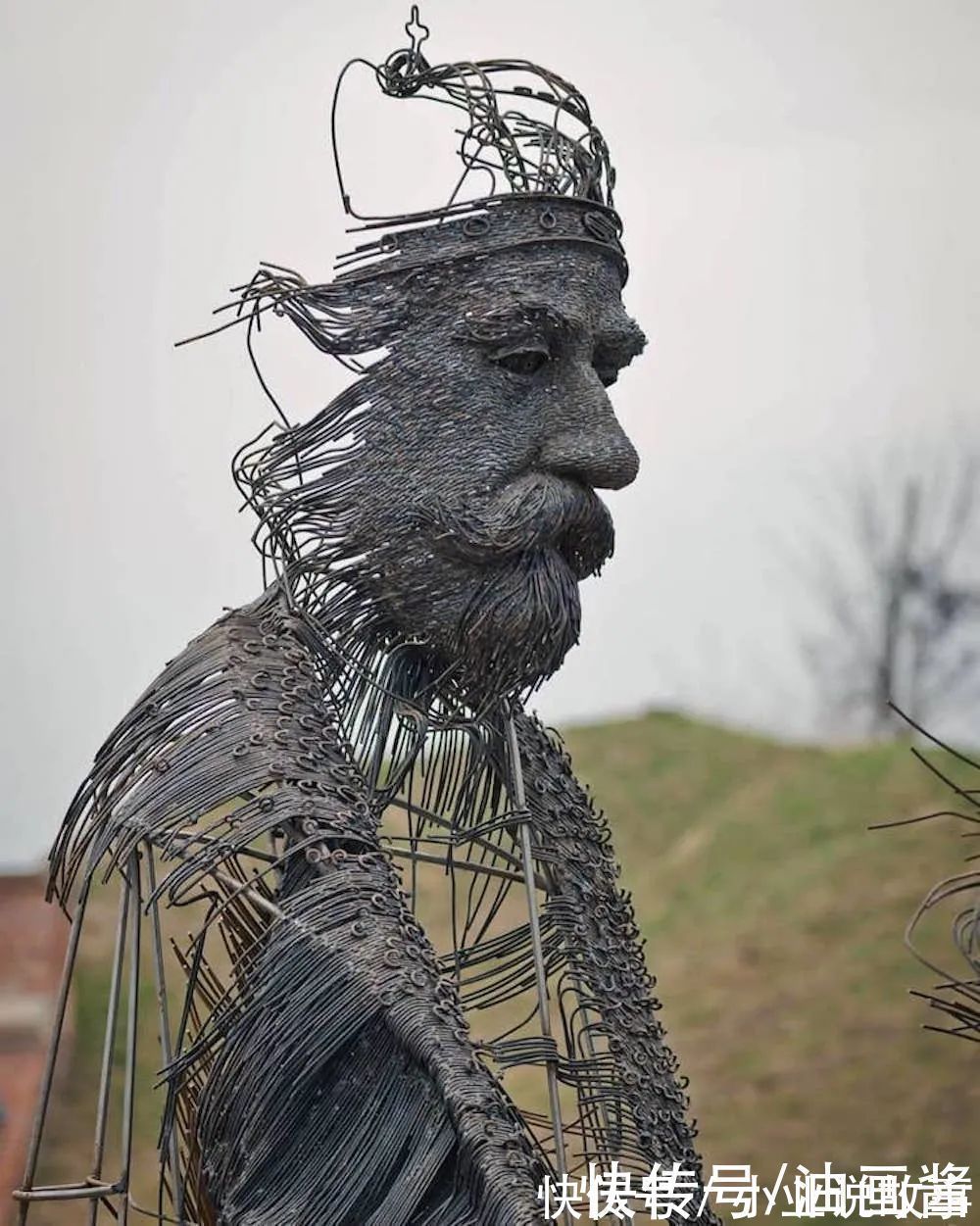 雕塑家#他用钢丝“画”出立体的人物肖像,看完作品后,让人赞叹不已