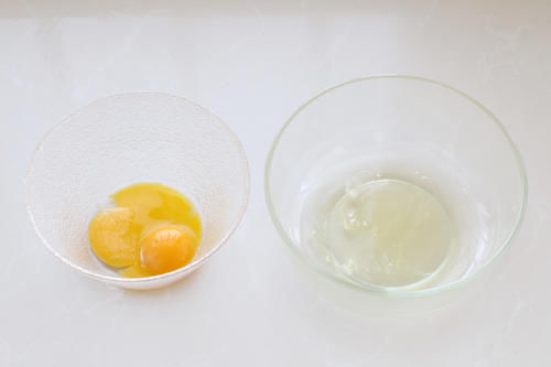  豆乳|火遍全网的豆乳奶盖蛋糕，细腻浓郁一口就沦陷，原来做法非常简单