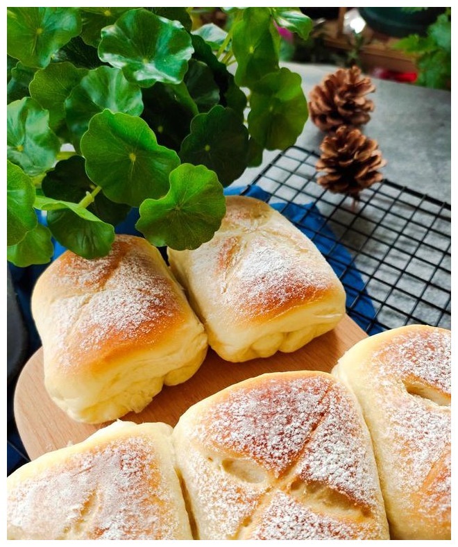 像云朵一样软的牛奶面包,不加一滴水,奶香浓郁又香甜