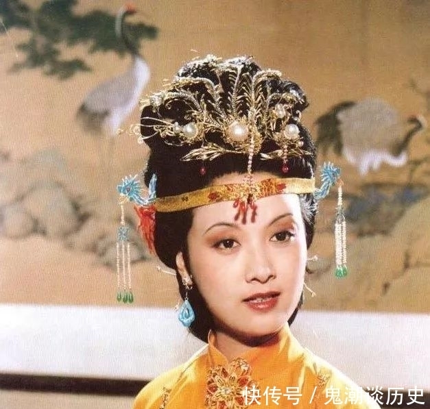 在职|跟王熙凤学会这项解决问题的能力,才有望在职场披荆斩棘升职加薪