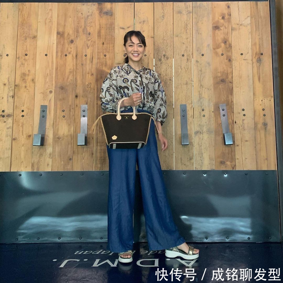 连体裤|ins上很火的裤装搭配,尤其是这三种最亮眼,成熟大气又时尚减龄