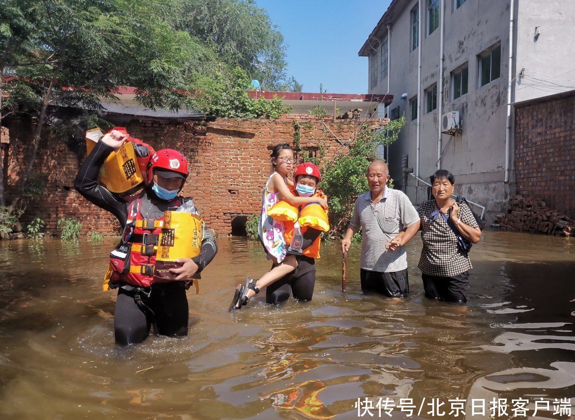 一天救1897人！北京消防员满耳都是这俩字|我在现场 | 消防