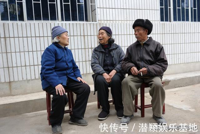老人|70大娘直言:孩子在家“啃老”不见的是坏事,引发很多老人共鸣