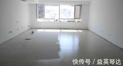 地面|头一次见装修不铺瓷砖地板,越来越多人装这种地面,省钱实用美观