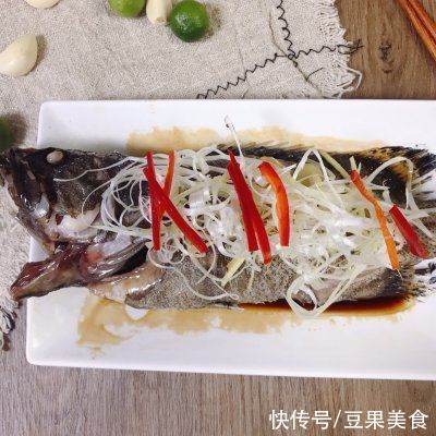 彩椒|清蒸石斑一端上来,锅里的米饭都变成了摆设