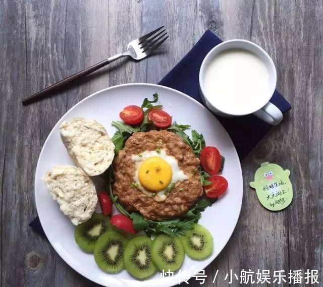 葱油饼这一种做法，不用和面，10分钟就能吃上香喷喷的早餐