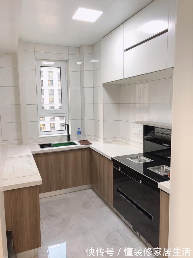 新房|新房装修了5个月终于完工,硬装仅花了3万,简欧风的效果太漂亮了