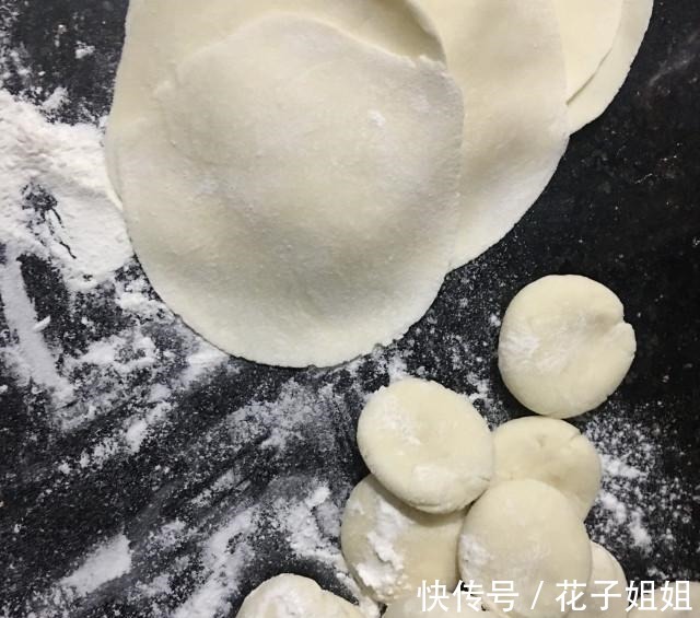 酸汤水饺，好吃到汤都不剩！