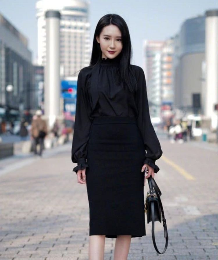 魅力|街拍：高跟鞋时尚穿搭，穿出女性独有的魅力气质