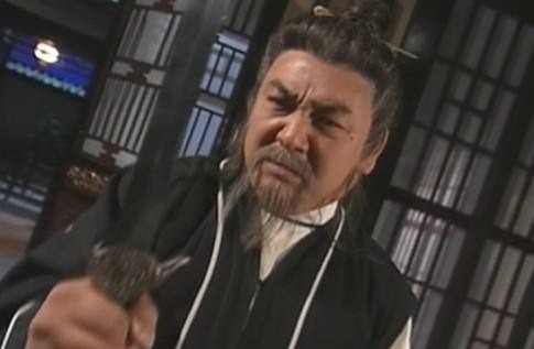 华山派#金庸小说里, 这个人自己武功不高, 却有四个天下无敌的传人!