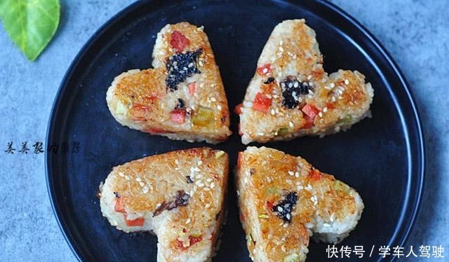 开学了,我每天早上都做它,10分钟上桌,营养好吃还顶饱!