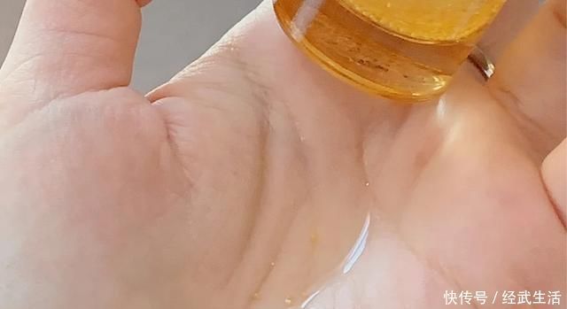 入门级大牌精华怎么选HR轻易别用,红腰子盲选,娇韵诗熬夜帮