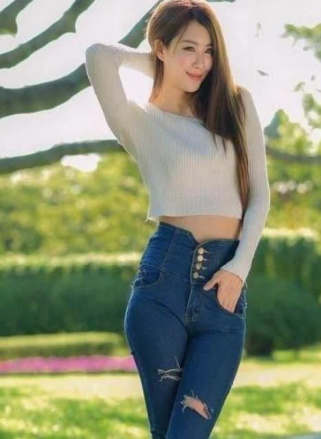 街拍:黄色的秀发,小姐姐时尚靓丽,清新可人