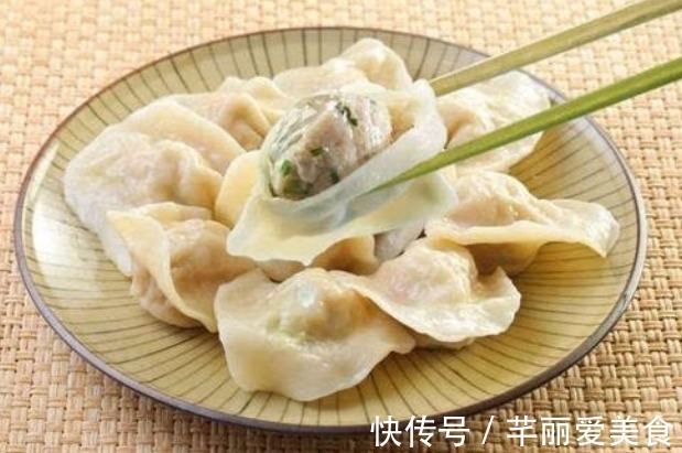 盖饭|去饭店吃饭时,“3种菜”最好别点,洗菜大妈:危害很大
