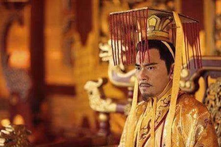 拦路抢劫、四处称臣讨赏为生,为世人所不齿