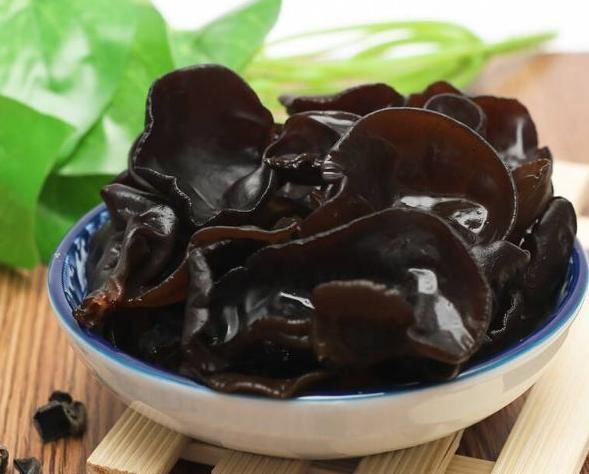 元素量|忠告炒木耳不要放此物,不然就是没事找事,早知道早注意