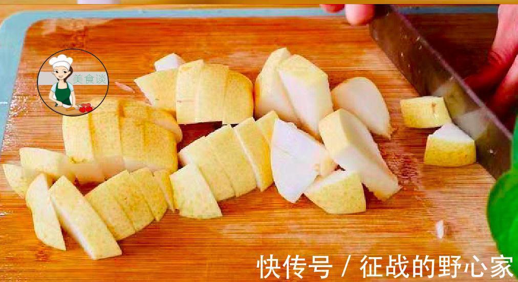 冬吃萝卜夏吃姜|冬天干燥,用白萝卜和梨一起煮水喝,坚持吃几次,增强免疫不生病