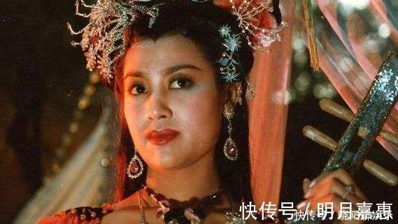 西游记中&西游记中有个妖怪,非常美丽,看似柔弱却心比天高,连观音都怕它