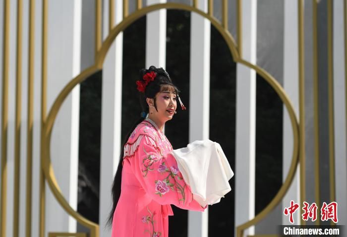 王刚$京杭对话“雅集”活动杭州举行 演绎南北文化交流