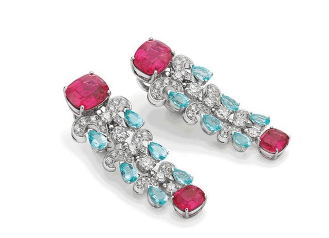 宝格丽推出 Colour Journey 系列:帕拉伊巴碧玺