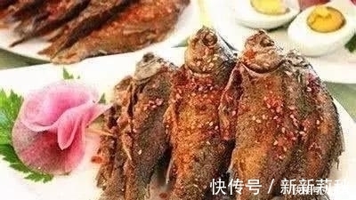 香酥鲫鱼|做鲫鱼时，加一点它，鱼刺“化于无形中”，从头吃到尾连渣都不剩