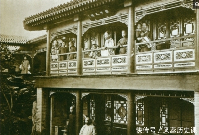 大员|晚清官员老照片:县太爷出行排场大,朝廷大员个个派头十足