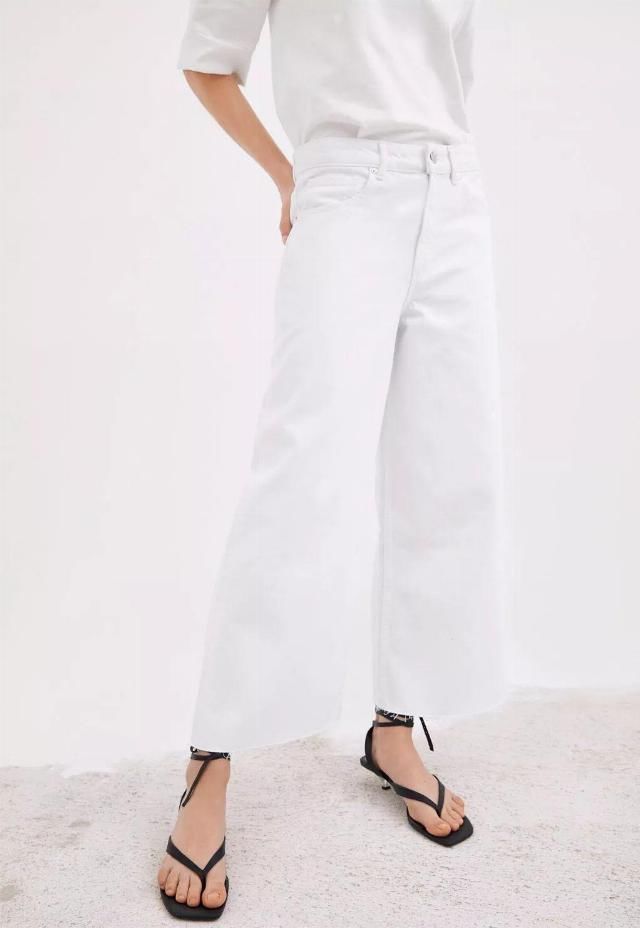 春夏白色系穿搭高级又好看,让你清凉一夏