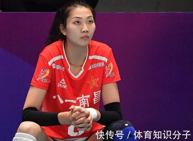 排球|被八一队抛弃,后又被郎平选中,她是怎样成为女排最强副攻的呢