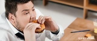 泡脚|“日行万步”是养生还是伤膝盖?亲身试验20年,答案一文揭晓