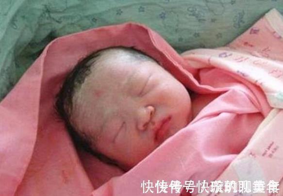 父母|生完后到底能不能立刻晒娃报喜?老人主张“瞒生”,新手父母要听