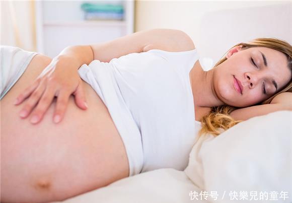 胎儿|孕期孕妈睡觉时,频繁出现这3种症状,是在暗示胎儿不舒服