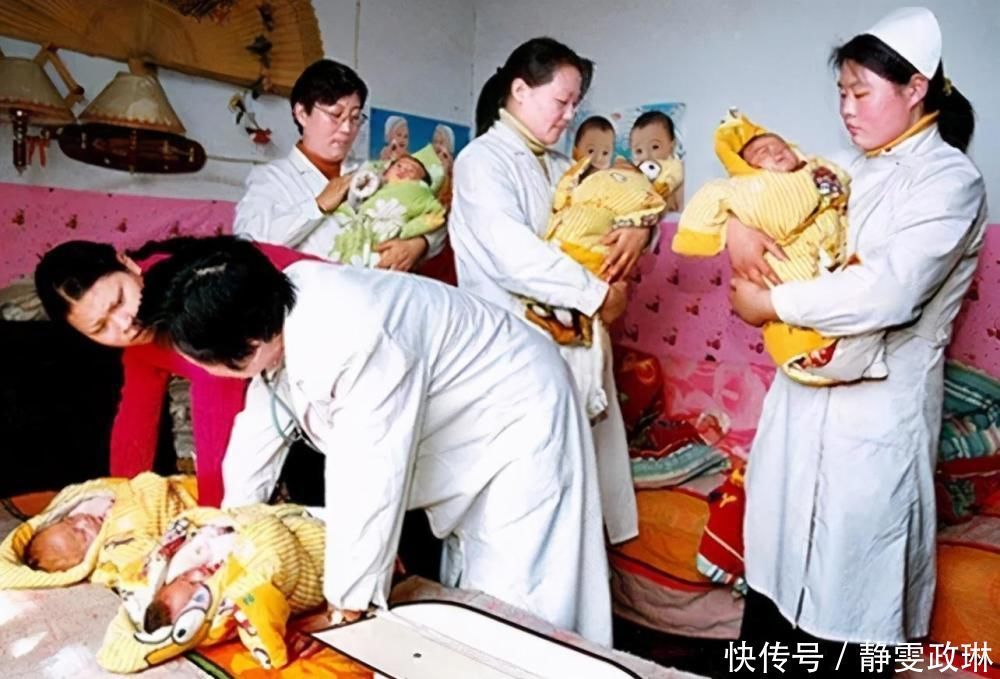 5胞胎宝宝姓“李”，给娃上户口时，户籍人员惊呼：是亲生的吗？