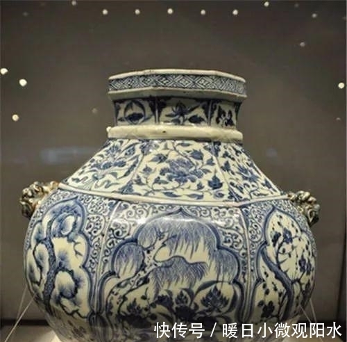 村民拿出祖传“鸭蛋罐”,被专家1000元“骗走”,如今估价2个亿