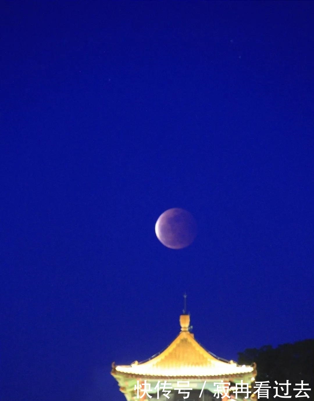 预警 多图预警!“超级红月亮”现身珠海!