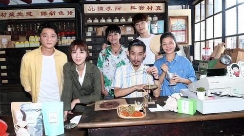 第二季|第二季一回归就拿下9.7分，神剧《俗女养成记》太好哭了