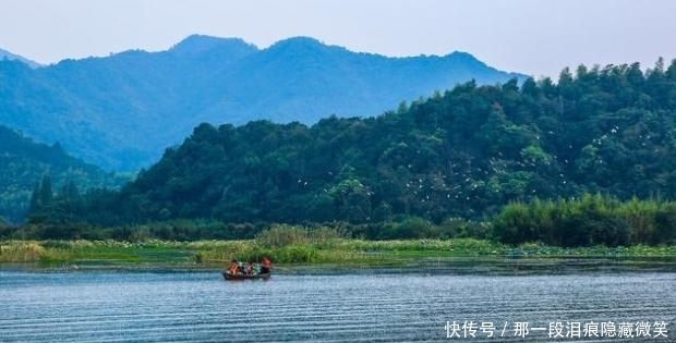 面积是西湖的4倍，兼有西湖风韵和太湖气魄，宁波这个湖低调多了