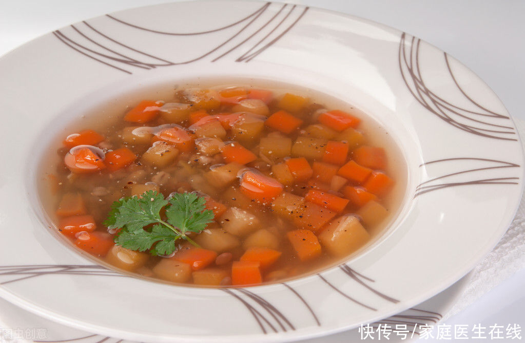 果糖|水果嘌呤低痛风患者随便吃？别乱来！这5件事需谨记，在夏季要注意