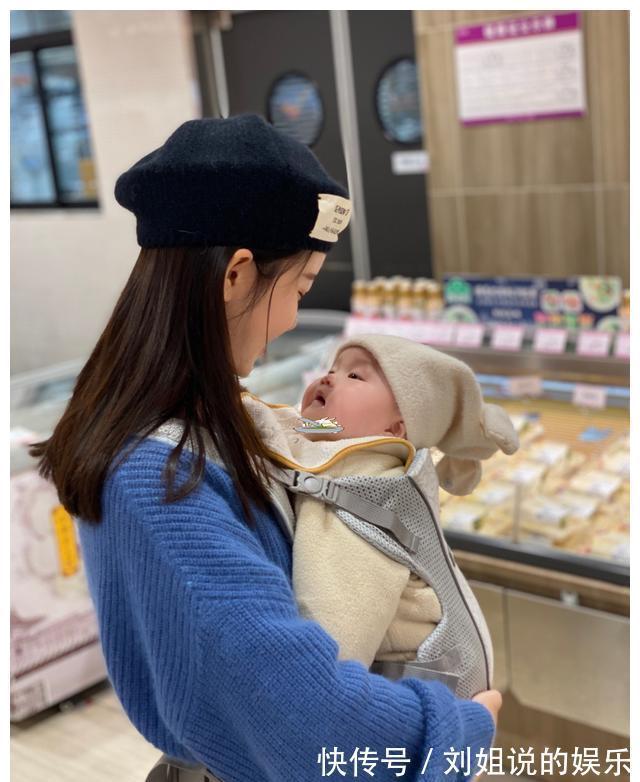 过敏体质|宝宝多大才能被“抱出门”?满月后,家长抱娃出门可要注意3件事