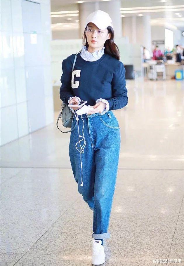 文艺复古的“拉夫领”已回归,春夏学会这样穿,气质又迷人