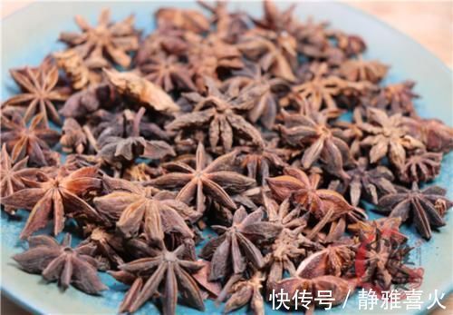 买八角时，分清“钩角”和直角，避免买到假八角，假的八角有毒！