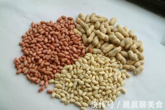 慢性胃病|常吃“花生”好处多,医生提醒:3种人别吃,没什么好处