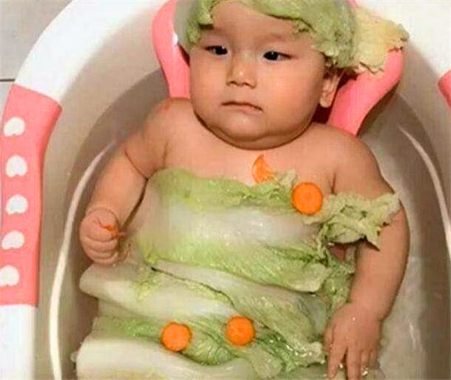 照片|一岁儿子被送回乡下姥姥家,妈妈担心不习惯,姥姥发来照片笑喷了