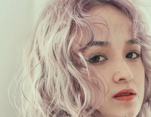 60岁阿姨选择什么发型显年轻？5款减龄发型，时髦好气质