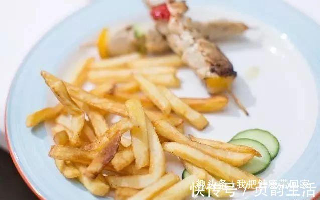 食物|体重过百的人，嘴再馋，晚餐也不要碰4类食物，堆肉会更快