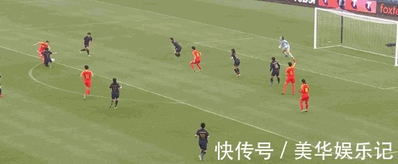永川女足|中国女足踢疯了!6分钟2球,无解世界波+神仙吊射,球员狂欢庆祝