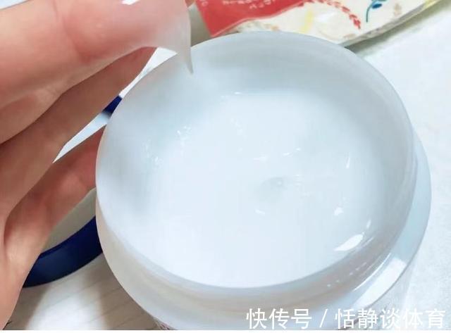 护肤|4款适合50+岁的“万能霜”,能擦手擦脸擦身,大罐用起来不心疼